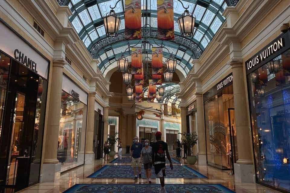 Malls on the Vegas Strip