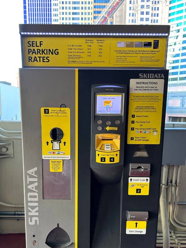 new york new york self-parking pay machine