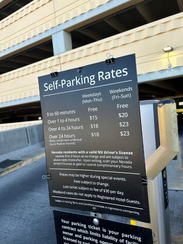 new york new york self-parking rates